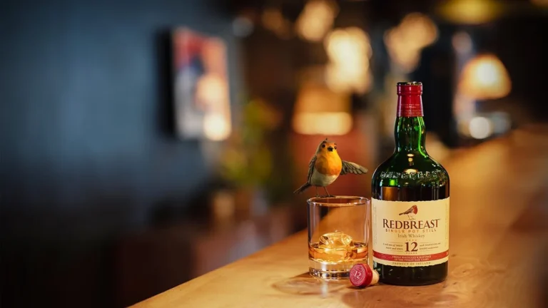 Redbreast 15: A Detailed Guide to This Iconic Irish Whiskey